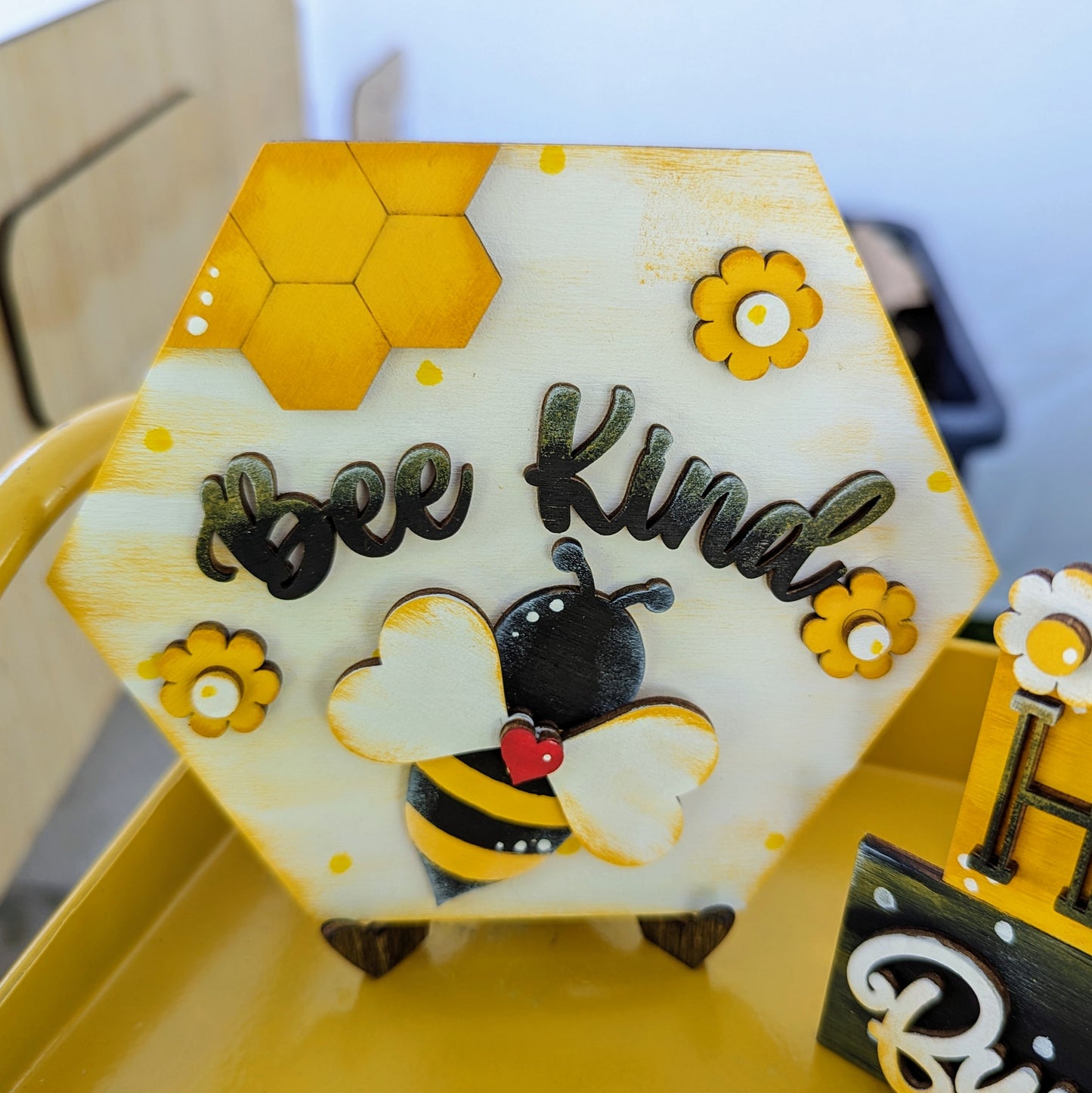 Bee Tiered Tray Decorations