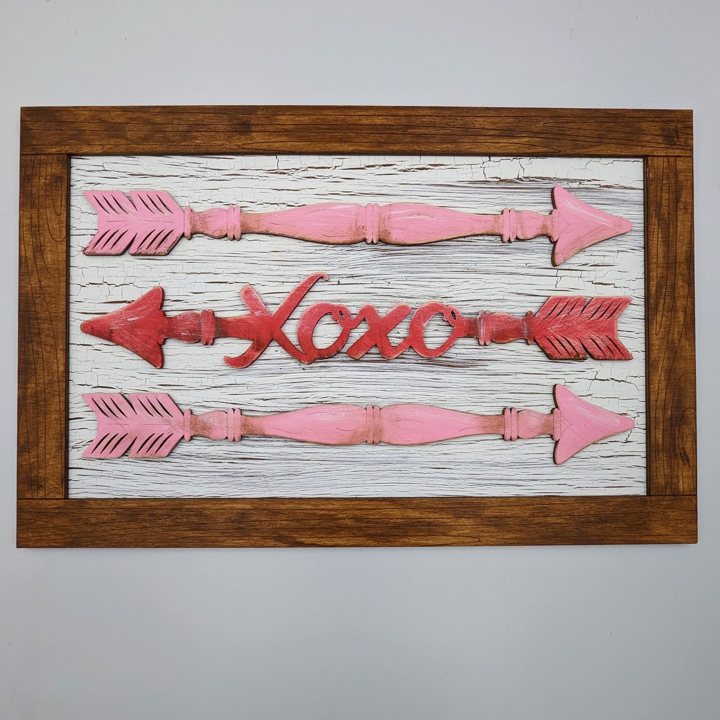 Valentine Spindle Arrows Sign
