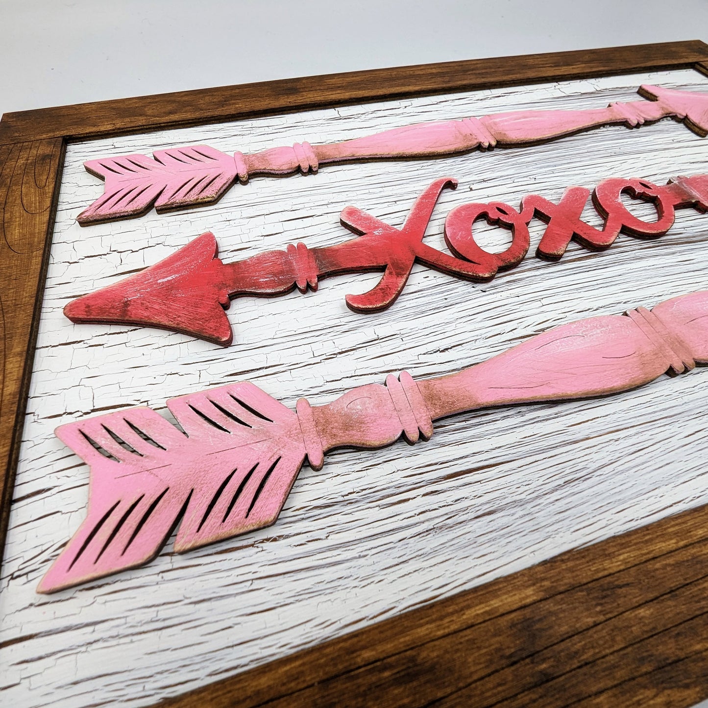 Valentine Spindle Arrows Sign