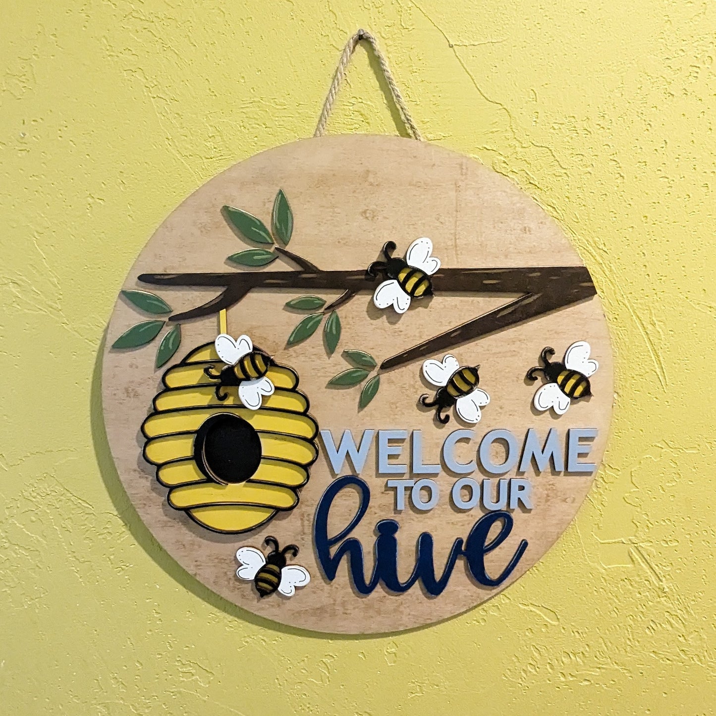 Bee Hive Welcome Sign, 15" Round